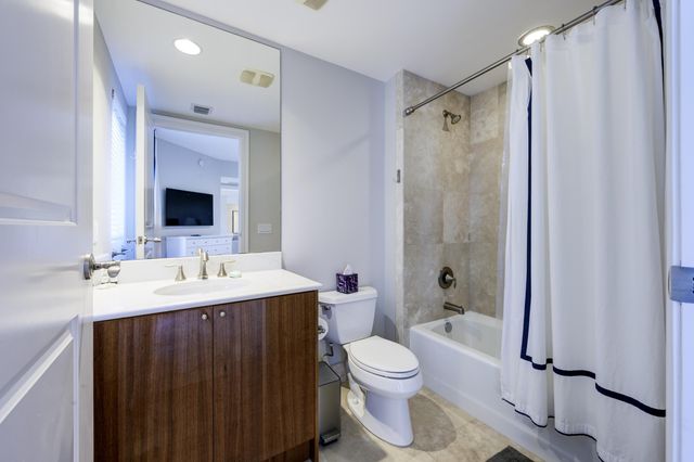 2700 N Ocean Drive 306b, Singer Island, FL 33404