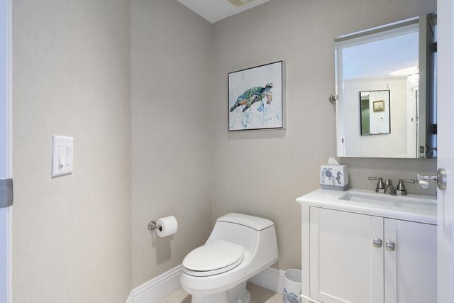 2700 N Ocean Drive 306b, Singer Island, FL 33404
