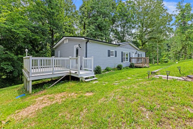 1022 Dogwood Ln, Kingston Springs, TN 37082