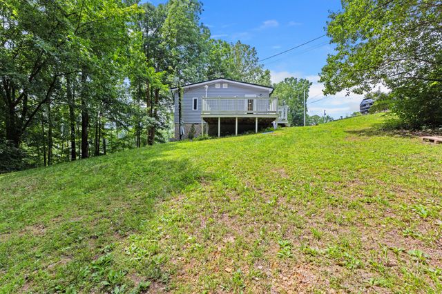 1022 Dogwood Ln, Kingston Springs, TN 37082