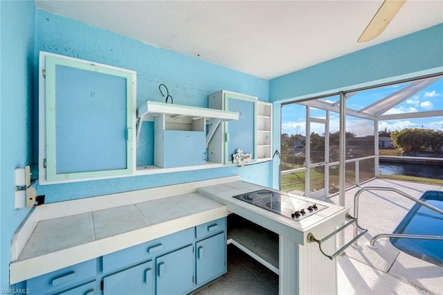 3034 SE 10th PL, Cape Coral, FL 33904