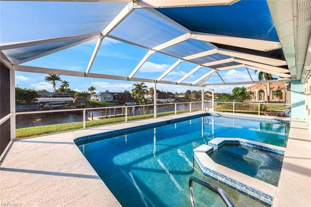 3034 SE 10th PL, Cape Coral, FL 33904