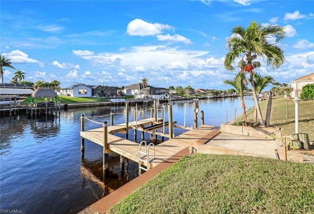 3034 SE 10th PL, Cape Coral, FL 33904