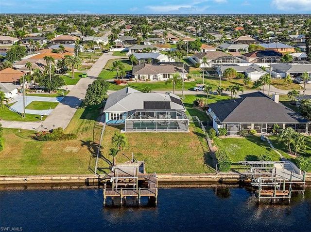 3034 SE 10th PL, Cape Coral, FL 33904