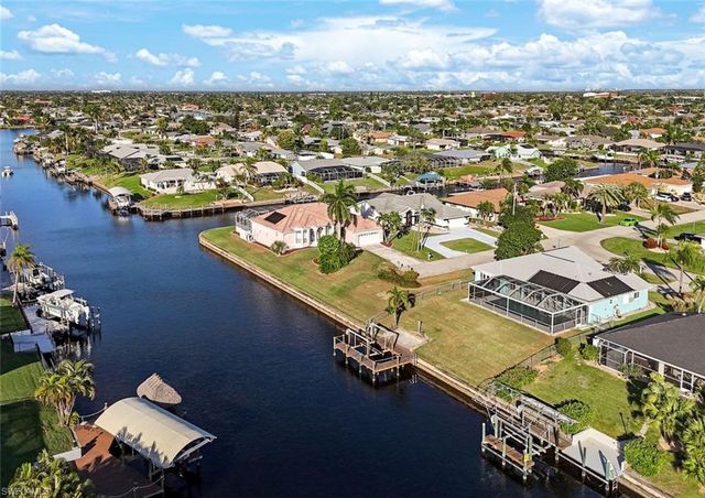 3034 SE 10th PL, Cape Coral, FL 33904