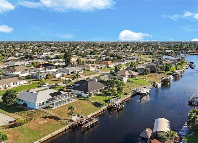 3034 SE 10th PL, Cape Coral, FL 33904