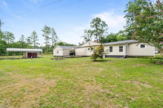 202 Walnut Street, Hamlet, NC 28345