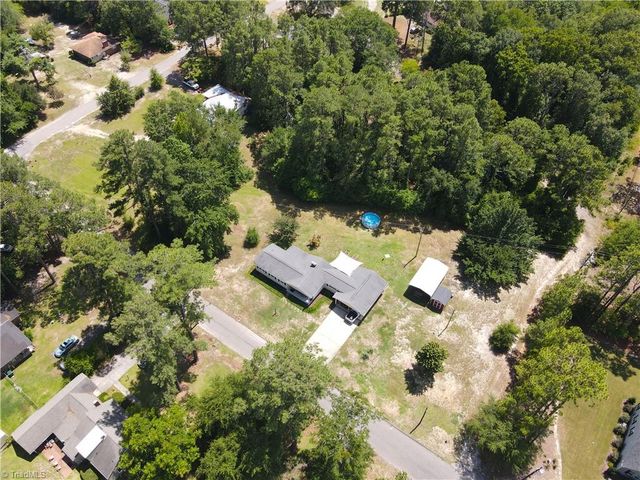 202 Walnut Street, Hamlet, NC 28345