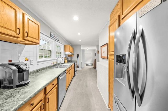 202 Walnut Street, Hamlet, NC 28345