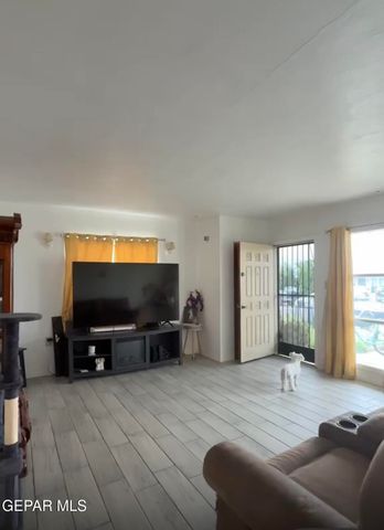 7333 Wilcox Drive Drive, El Paso, TX 79915