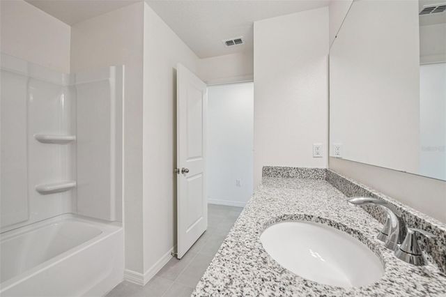 20404 LAVENDER BLOOM LOOP, Mount Dora, FL 32757