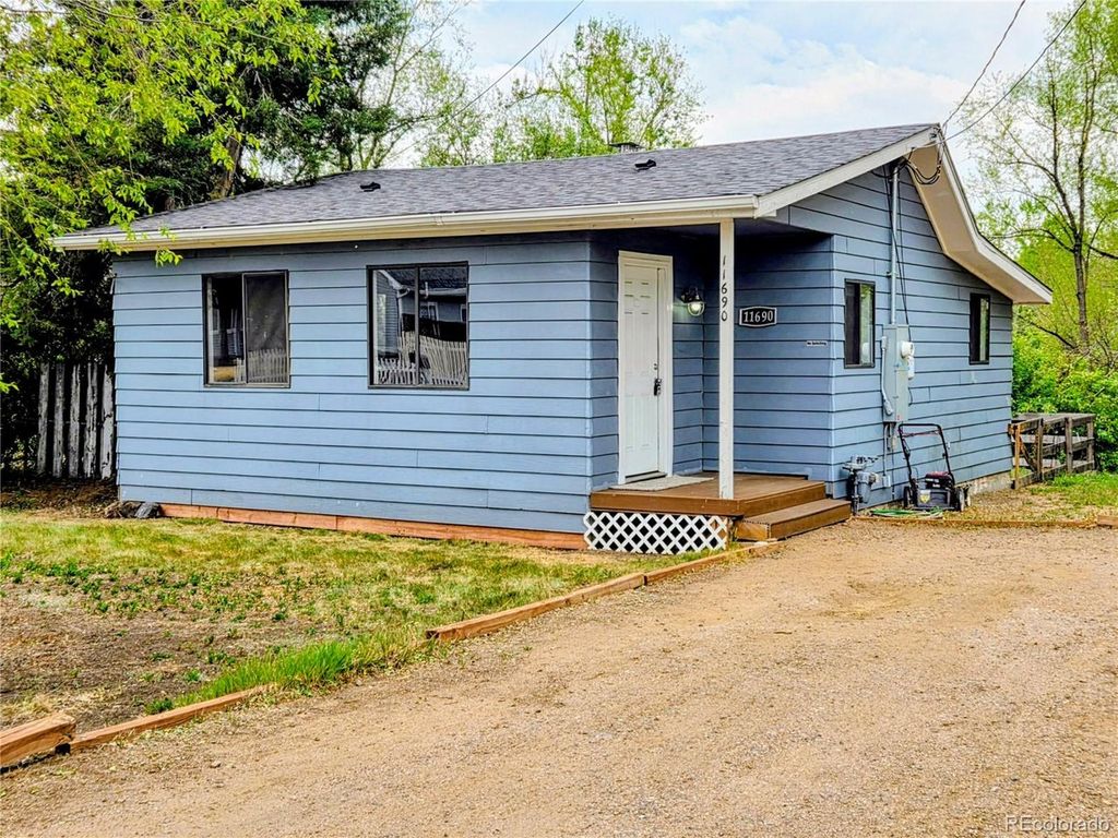 11690 W Pleasant Ave, Lakewood, CO 80401