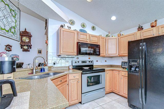 12722 DUNHILL DRIVE, Tampa, FL 33624