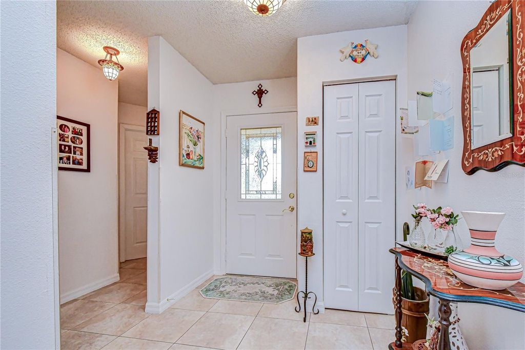 Image 4 of property listing at 12722 DUNHILL DRIVE, Tampa, FL 33624