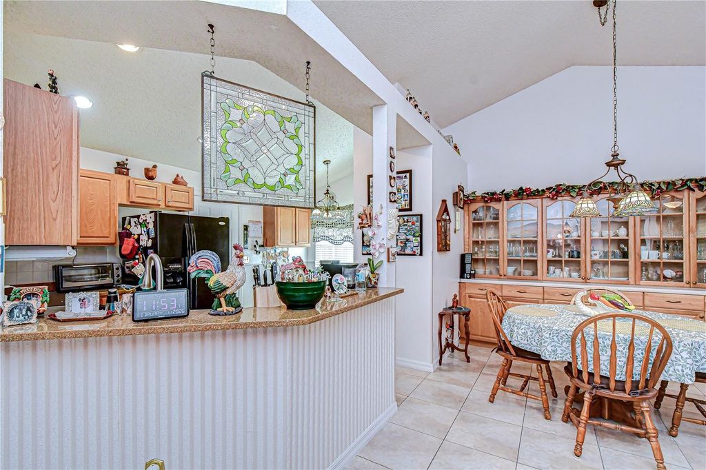 Image 8 of property listing at 12722 DUNHILL DRIVE, Tampa, FL 33624