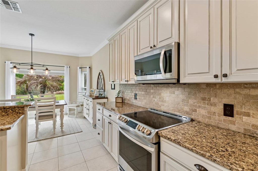 Image 14 of property listing at 177 MARABELLA LOOP, Poinciana, FL 34759