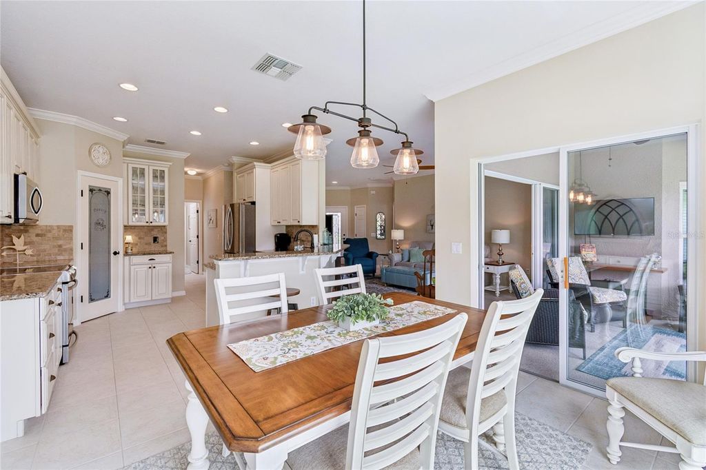 Image 18 of property listing at 177 MARABELLA LOOP, Poinciana, FL 34759