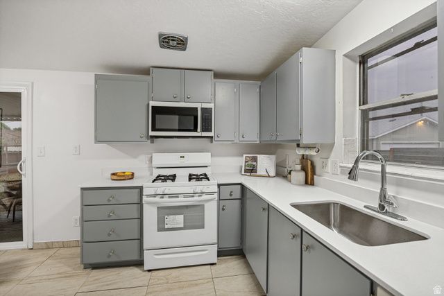 5071 S LEISURE LN, Taylorsville, UT 84129