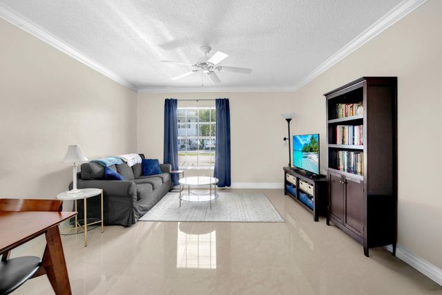 6600 NE 22nd Way 2305, Fort Lauderdale, FL 33308