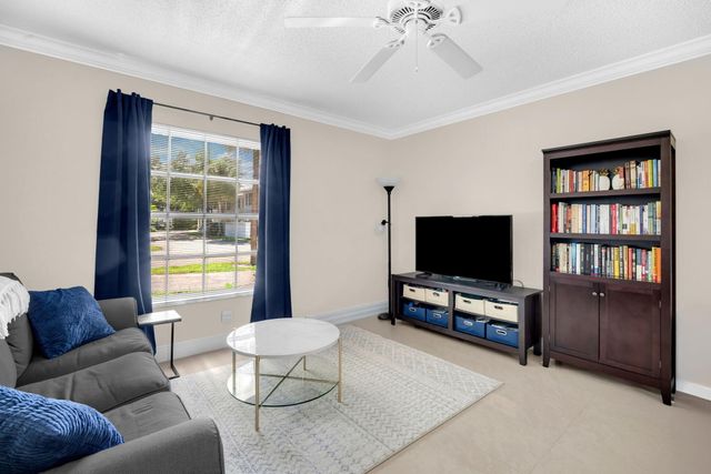 6600 NE 22nd Way 2305, Fort Lauderdale, FL 33308