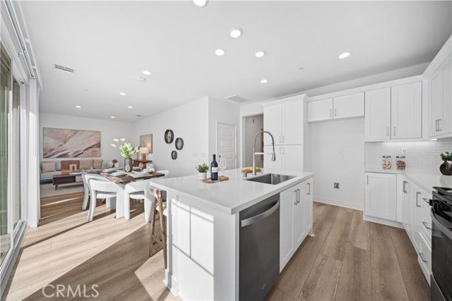 4253 S Heather Privado, Ontario, CA 91761