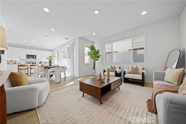 4253 S Heather Privado, Ontario, CA 91761