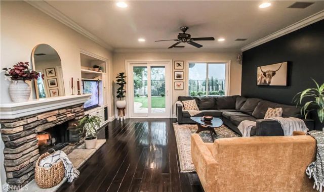 20 Moonridge Court, Azusa, CA 91702