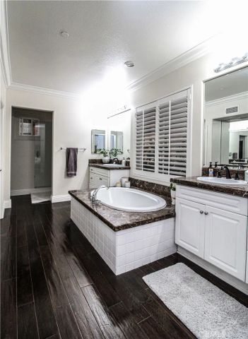 20 Moonridge Court, Azusa, CA 91702