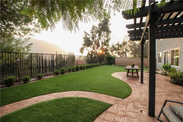 20 Moonridge Court, Azusa, CA 91702