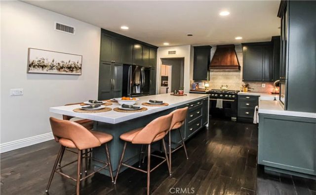 20 Moonridge Court, Azusa, CA 91702