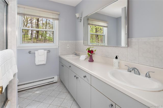 12 Westview Drive, Katonah, NY 10536