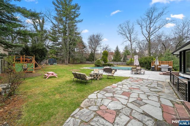 7 Wierimus Lane, Hillsdale, NJ 07642