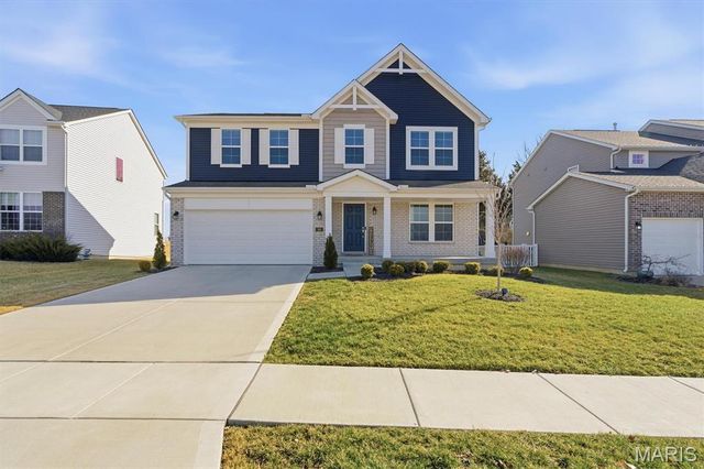 368 Cottage Grove Drive, Wentzville, MO 63385