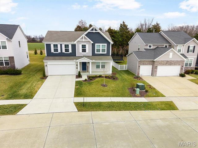 368 Cottage Grove Drive, Wentzville, MO 63385