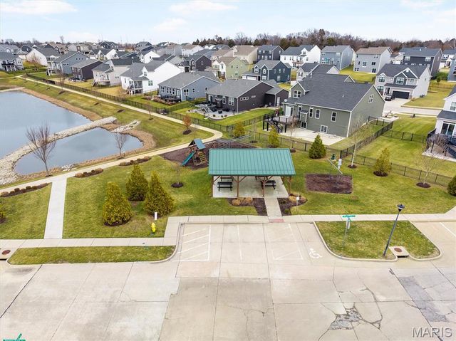 368 Cottage Grove Drive, Wentzville, MO 63385