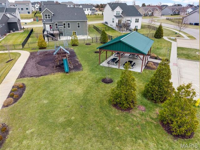 368 Cottage Grove Drive, Wentzville, MO 63385