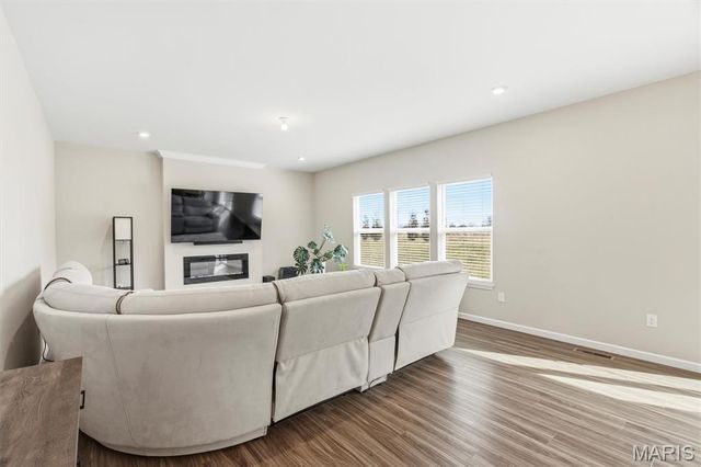 368 Cottage Grove Drive, Wentzville, MO 63385