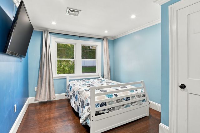 159 Mishawum Road, Woburn, MA 01801