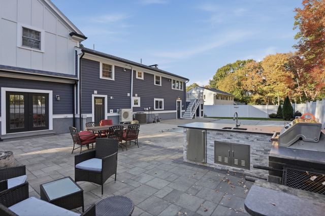 159 Mishawum Road, Woburn, MA 01801