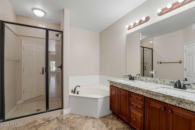5450 E DEER VALLEY Drive 1015, Phoenix, AZ 85054