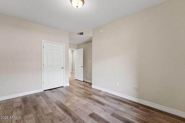 5450 E DEER VALLEY Drive 1015, Phoenix, AZ 85054
