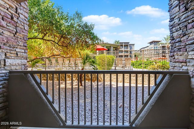 5450 E DEER VALLEY Drive 1015, Phoenix, AZ 85054