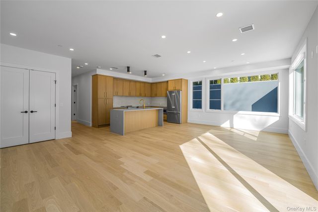 156 Palisade Street A, Dobbs Ferry, NY 10522