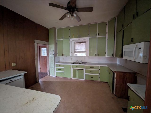 602 Andrews Street, Gatesville, TX 76528