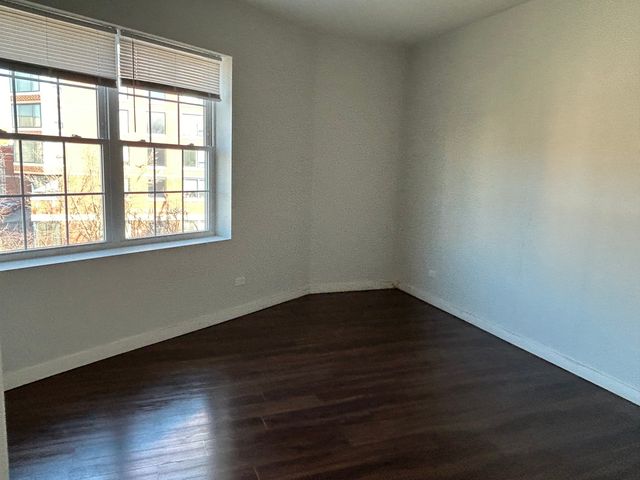 7441 N ROGERS Avenue 3A, Chicago, IL 60626