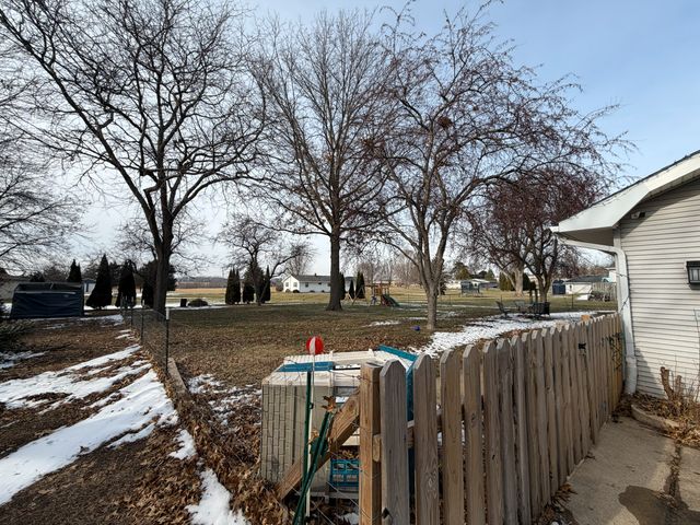 2276 Cross Street, Freeport, IL 61032