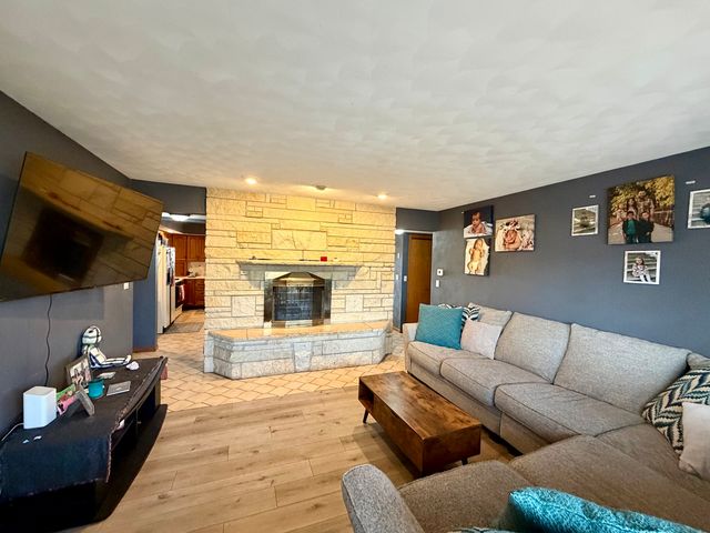 2276 Cross Street, Freeport, IL 61032