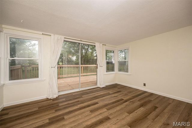 8719 White Avenue, Brentwood, MO 63144