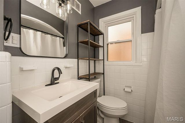 8719 White Avenue, Brentwood, MO 63144