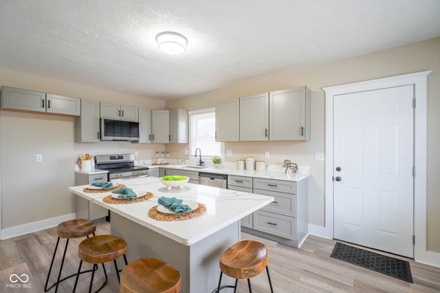 101 E Pearl Street, Greenwood, IN 46143